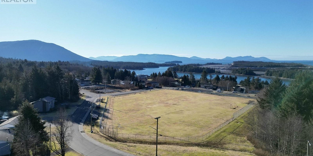 575 EVERGREEN DRIVE Port Edward Photo 7 575 EVERGREEN DRIVE Port Edward Photo 7